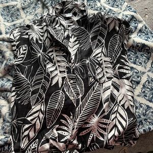 hawaiian button down